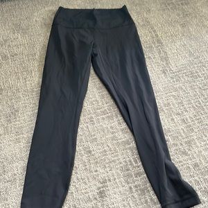 lulu lemon wunder train leggings  barely worn no pills